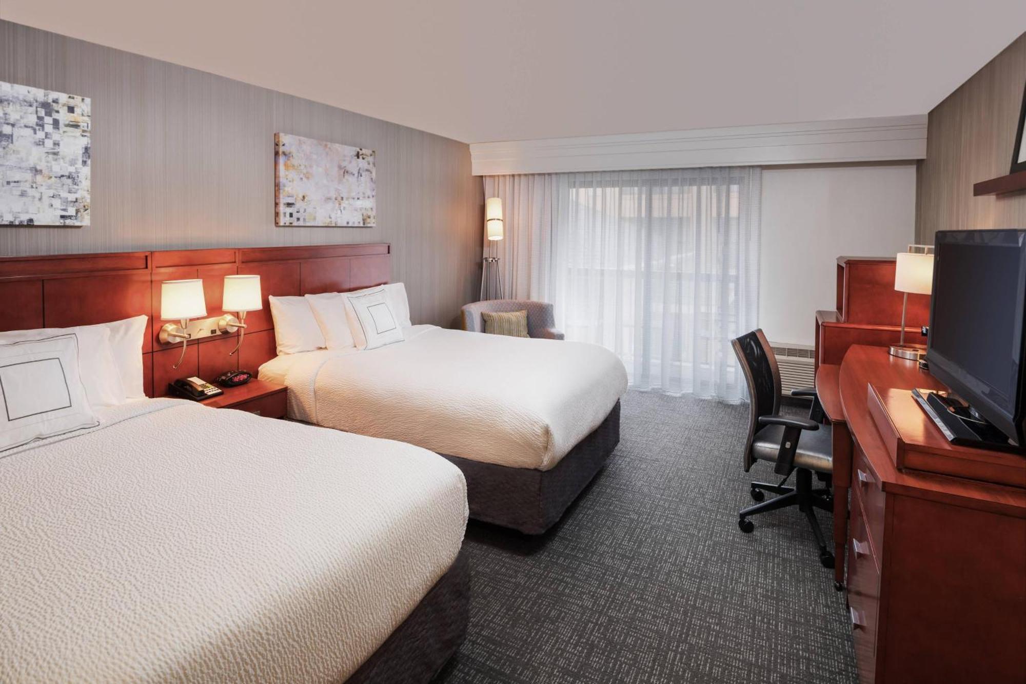 Courtyard By Marriott New Haven Orange Hotel Esterno foto