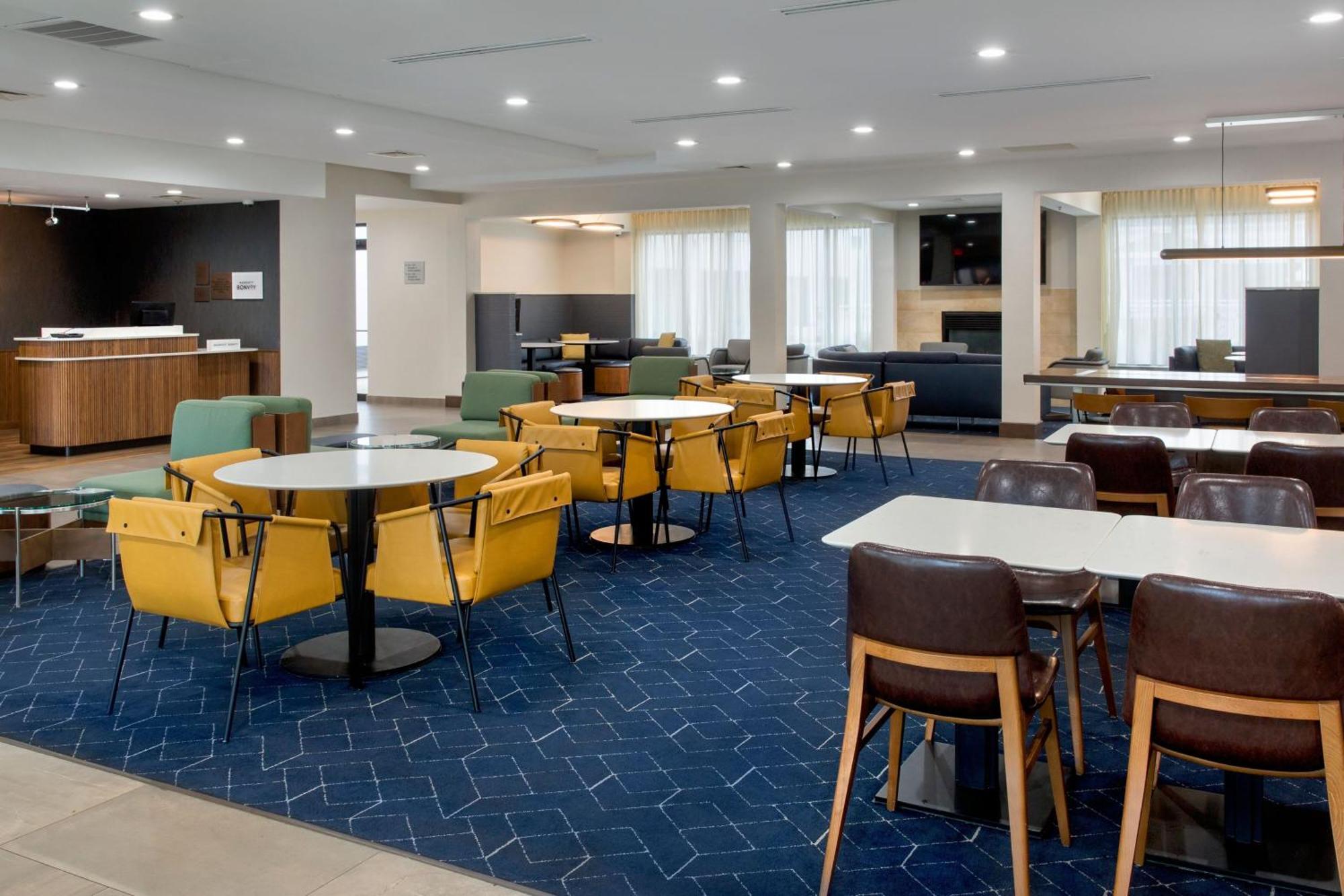 Hotel Courtyard By Marriott New Haven Orange Esterno foto